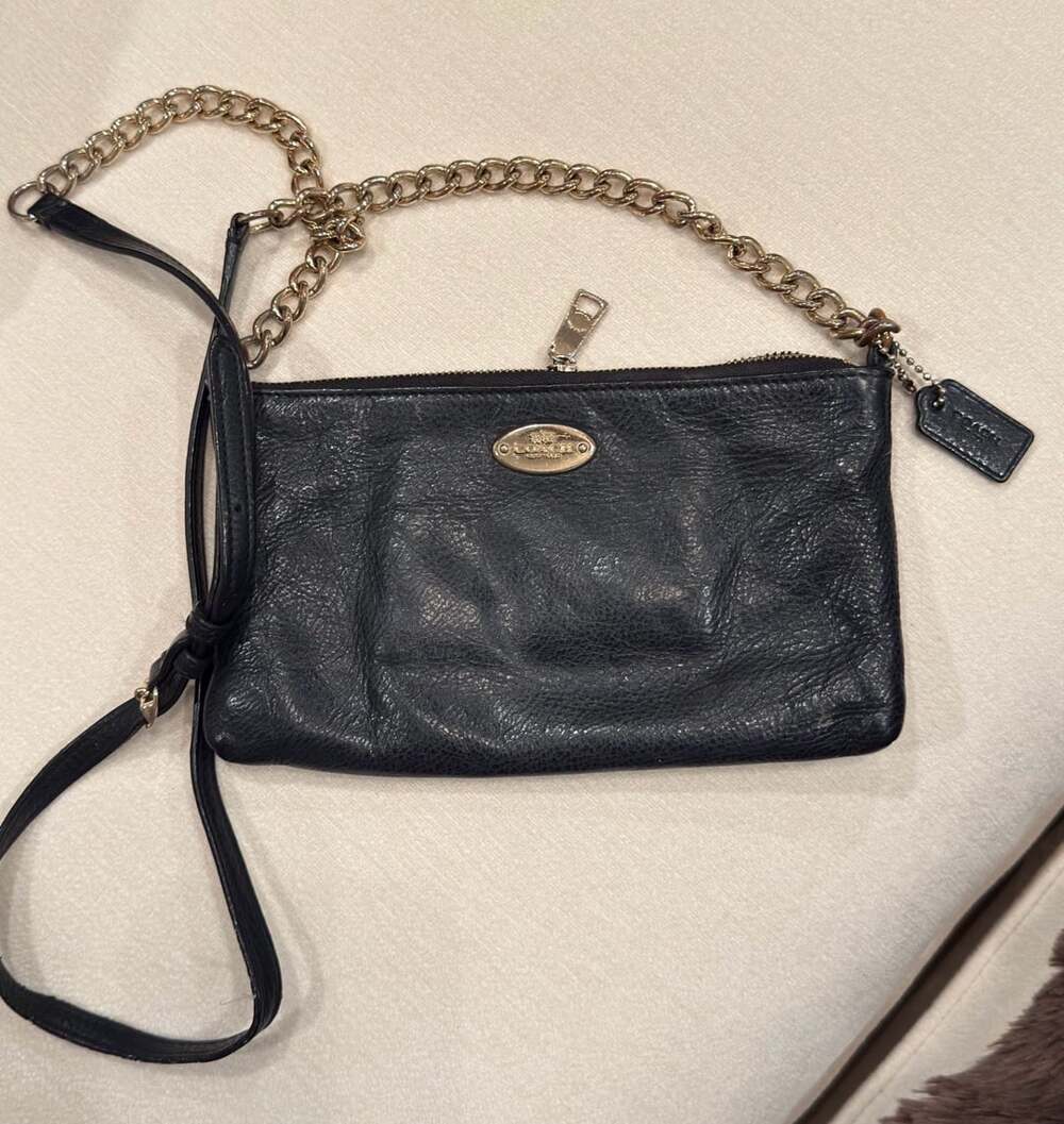 Coach Pebbled Leather Quinn Crossbody Shoulder Bag F52709 Black